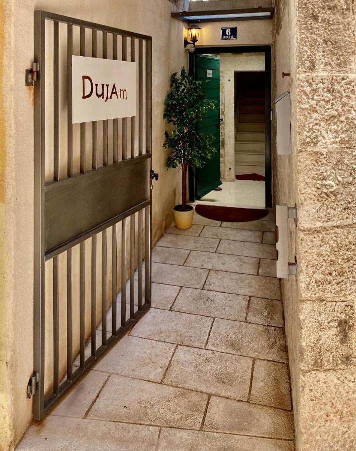 Apartments & Rooms Dujam سبليت المظهر الخارجي الصورة